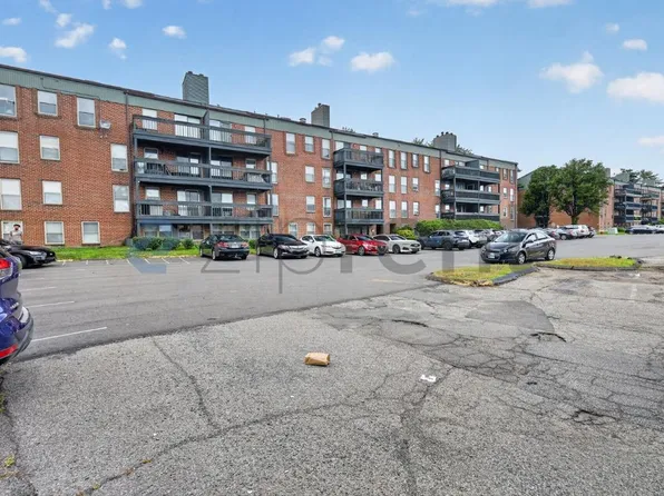 140 Kane St, West Hartford, CT