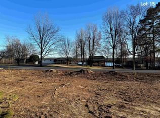 570 Riverside Ln, Crump, TN 38327