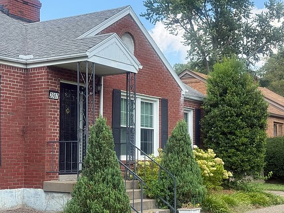 3rd image of 2507 Alanmede Rd