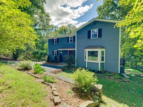 3633 Crestview Dr, Gibsonia, PA 15044