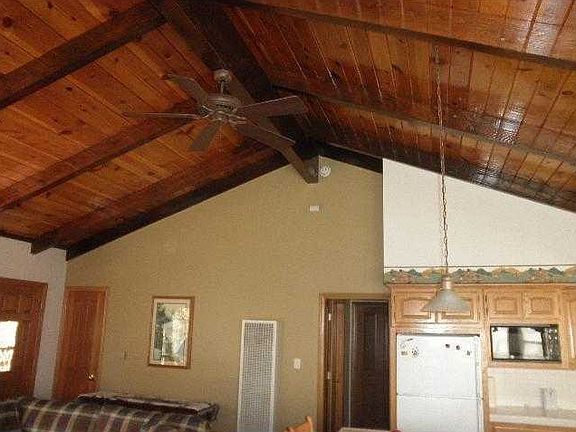 3rd image of 1249 Siskiyou Dr