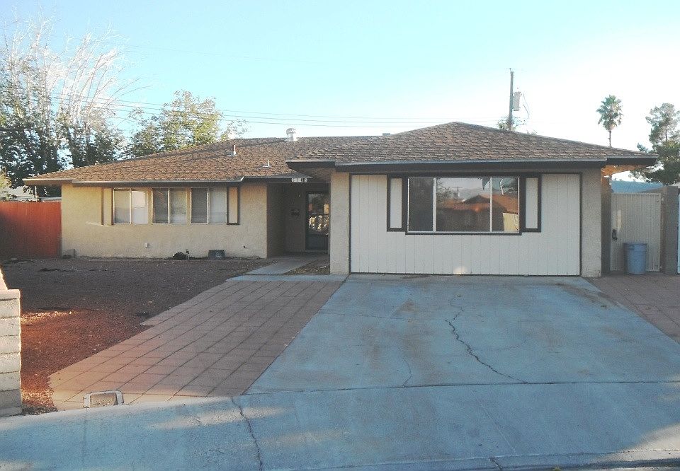 1st image of 5705 Bay Cir