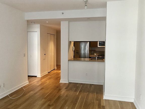 3rd image of 885 6th Ave APT 11H