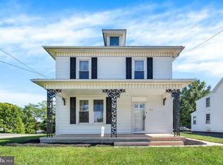 233 S Main St, Manchester, PA 17345