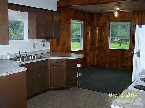 Pine Street kitchen 2