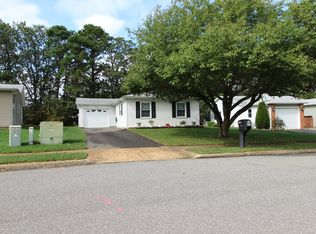 7 Kent Dr, Brick, NJ 08723