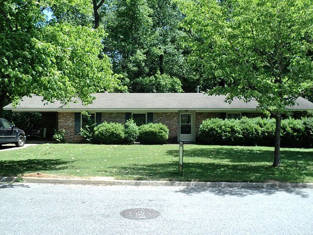 2nd image of 579 Sherwood Dr