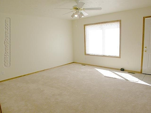 Living Room picture 2