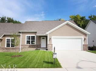 14 Lone Oak Ct, Bloomington, IL 61705