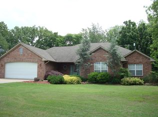 205 Lakeshore Dr, Vinita, OK 74301