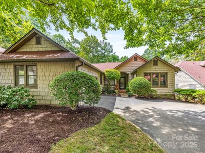 14 Lacoste Dr, Hendersonville, NC, 28739