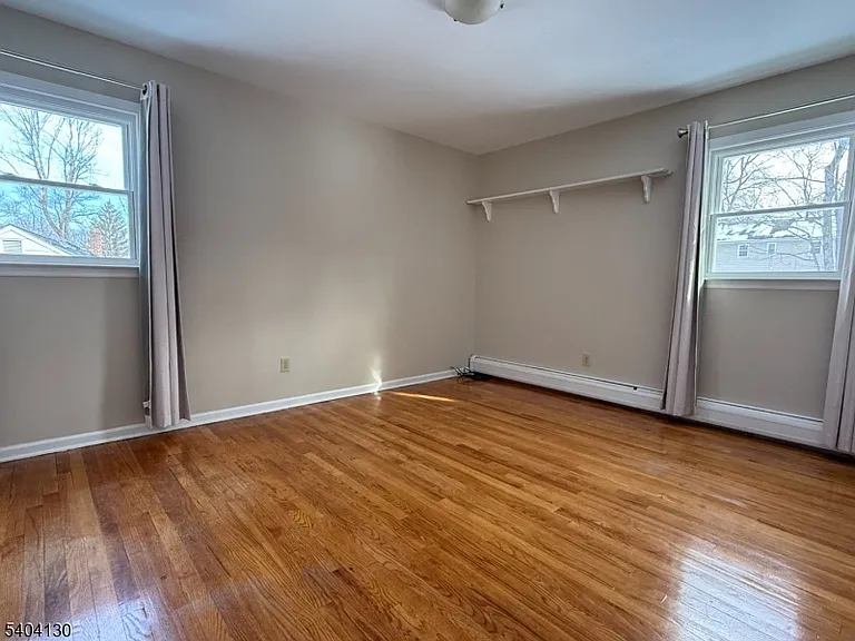 126 Sagamore Dr — Photo 17