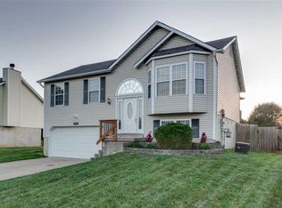 2484 Waterfront Dr, Imperial, MO 63052