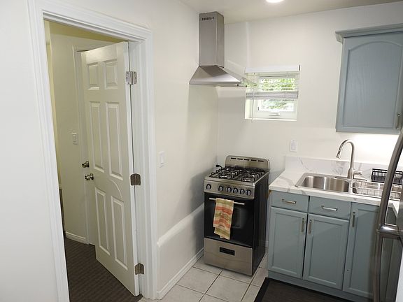 5th image of 2966 E St #2966