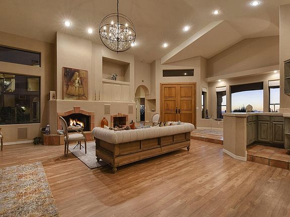 3rd image of 1661 E Crimson Canyon Pl