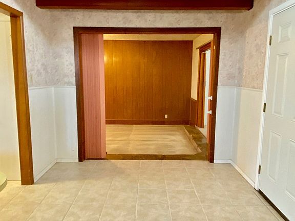 3rd image of 2713 Eastover Dr