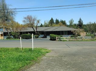 18031 S Edgewood St, Oregon City, OR 97045