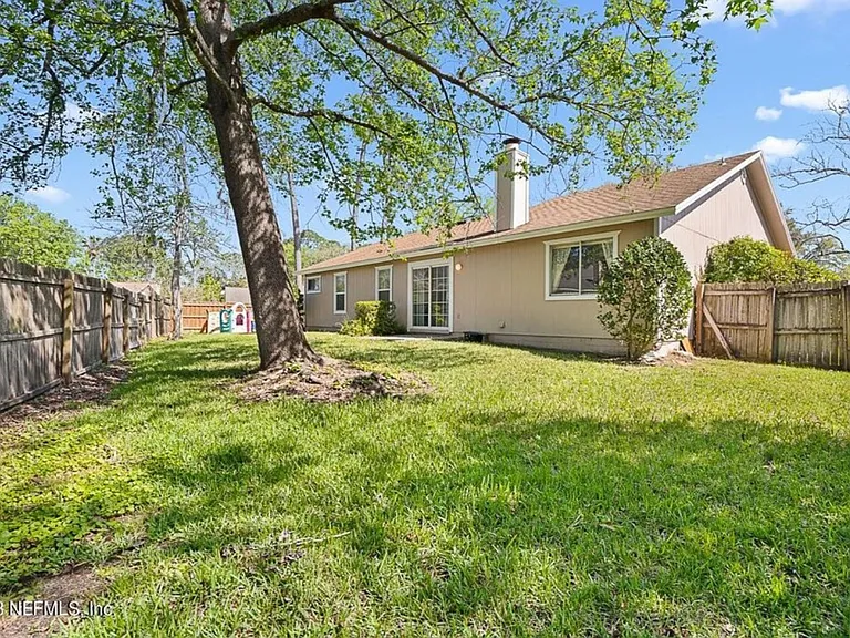 11270 Kinrose Ct — Photo 21