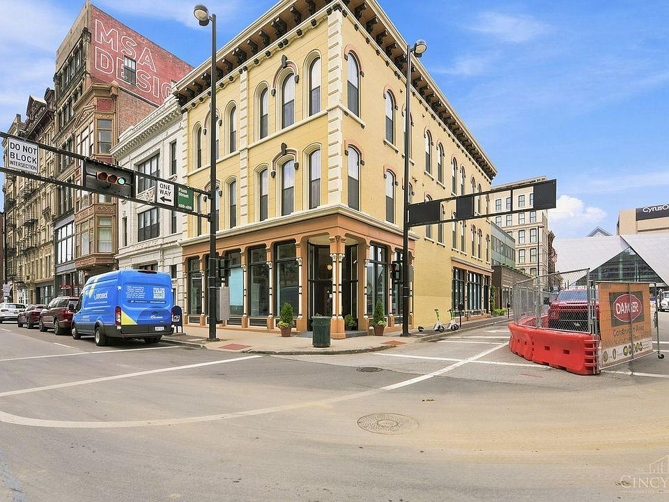 1st image of 411 Plum St #203