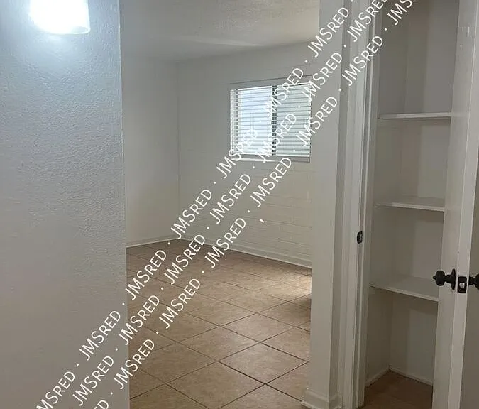 1433 S Kenneth Pl #8 — Photo 8