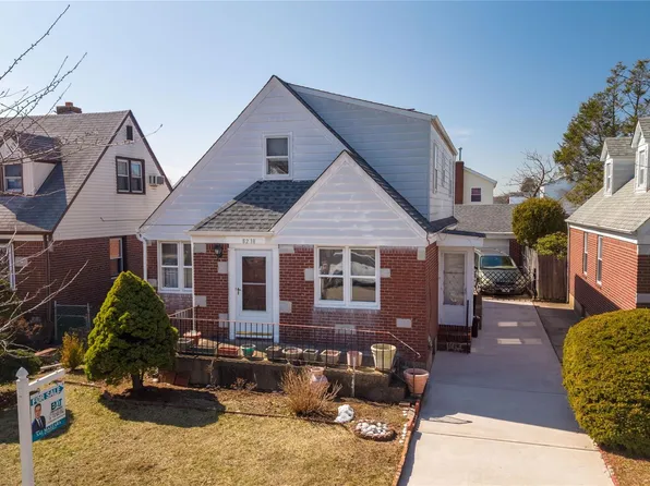 8218 258th Street, Floral Park, NY 11004