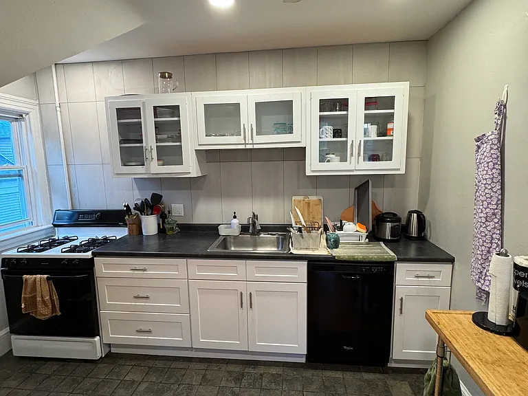 384 Hope St #3 — Photo 1