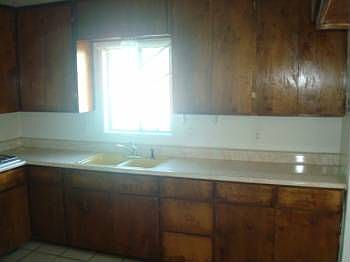 5th image of 1144 W 87th St