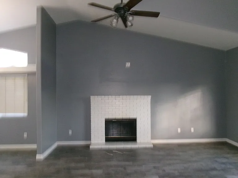 12506 Andes Ave — Photo 2