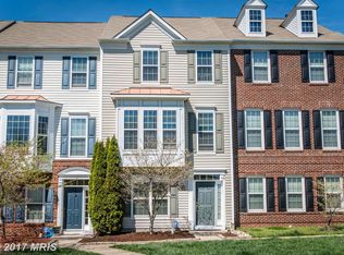 5083 Village Fountain Pl, Centreville, VA