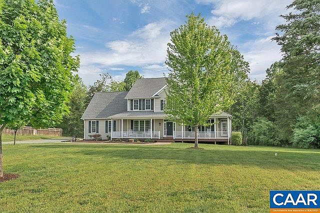 1st image of 3 Fleetwood Dr