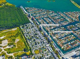 2000 NE 135th St APT 807, Miami, FL 33181
