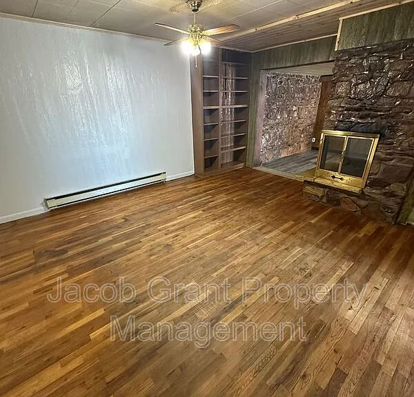 282 J St — Photo 12