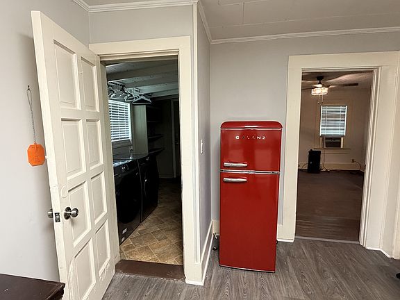 5th image of 430 N Orange Ave