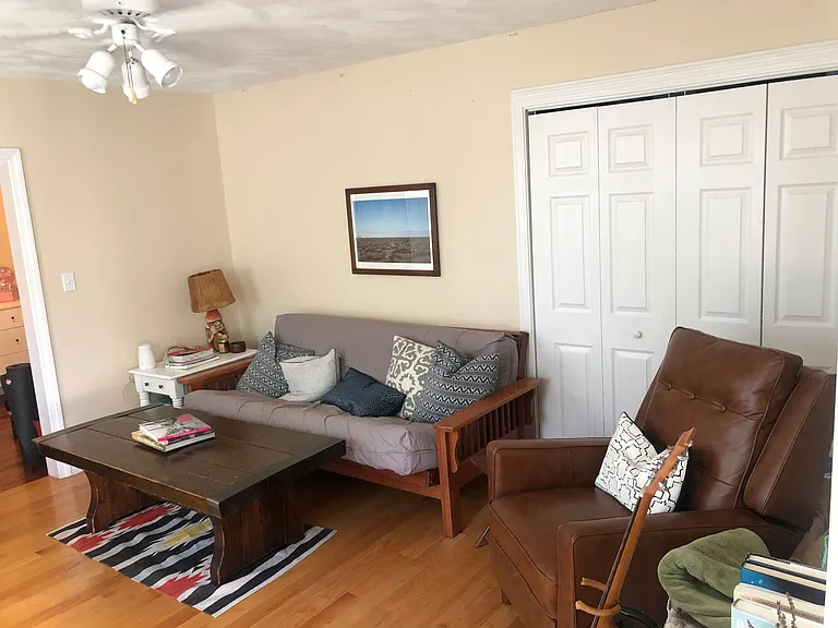 260 Norfolk St #1R — Photo 3