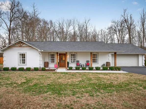 3433 Middleford Dr, Cookeville, TN 38506