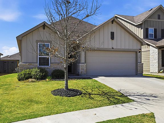 3rd image of 158 Fern Dr