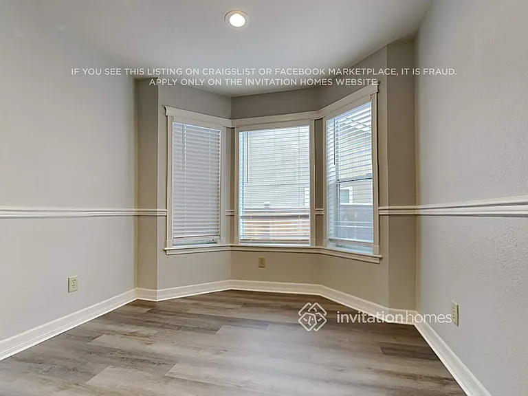 1722 Mapleview Ct NE — Photo 9