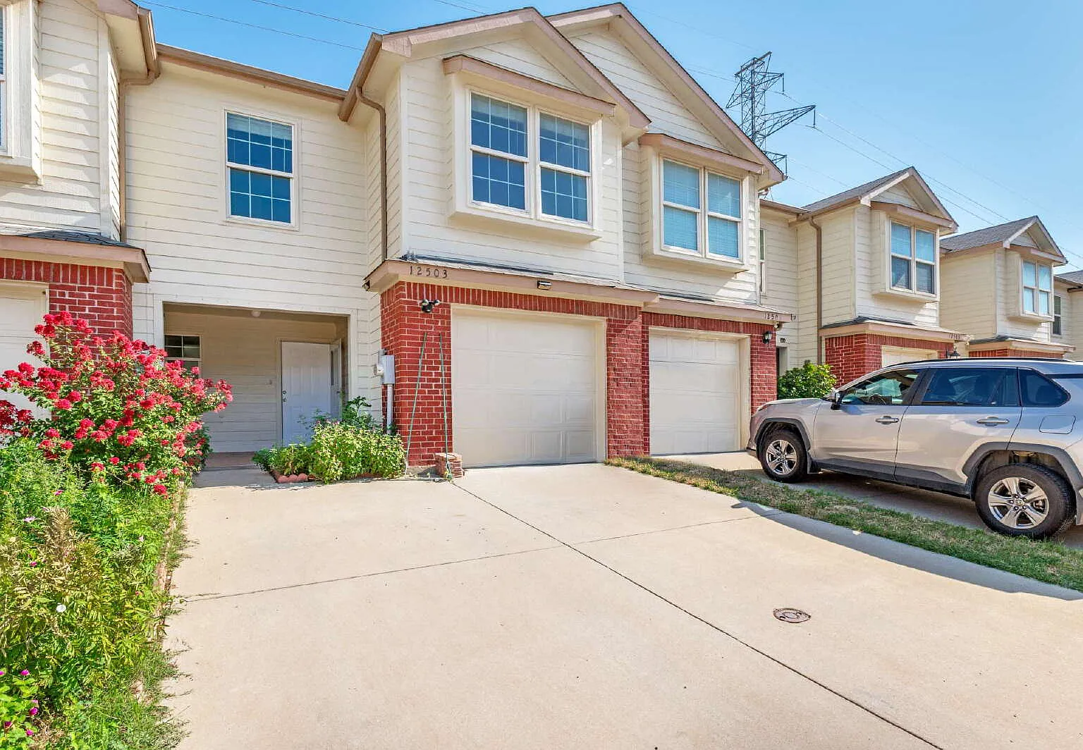 3 bed, 2.5 bath, 1552 sqft, $2,475 — Photo 1