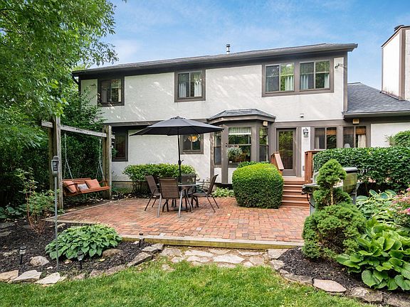 4th image of 14 Highmeadow Dr