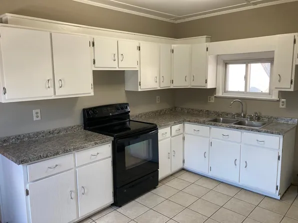 151 Oak St #2, Indian Orchard, MA 01151