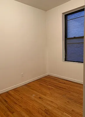 Rented by Bond New York | media 25