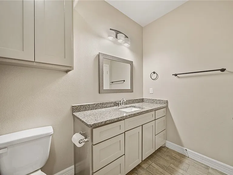 7721 Dove Hollow Dr — Photo 27