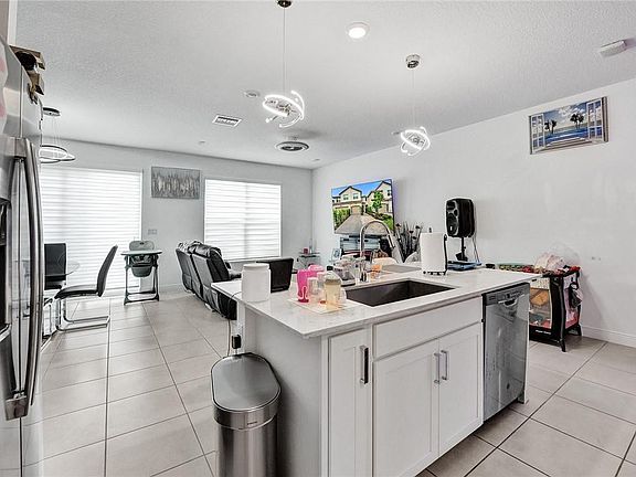5th image of 4334 Veleiros Avenue #203