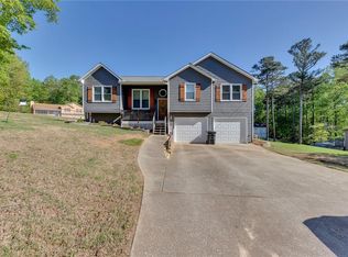364 Ridge Run Dr, Hiram, GA 30141