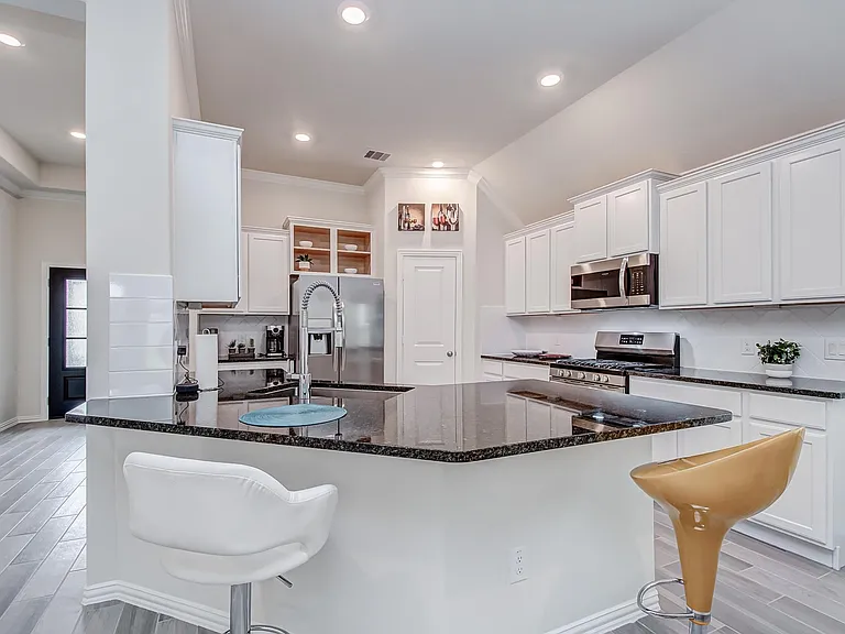 28639 Monarch Cliffs Dr — Photo 9