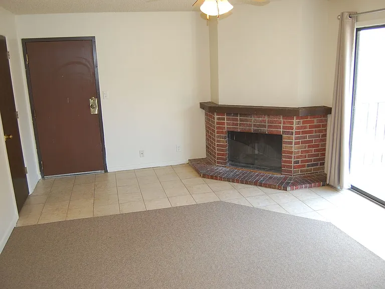 3632 Huntington Ave — Photo 3