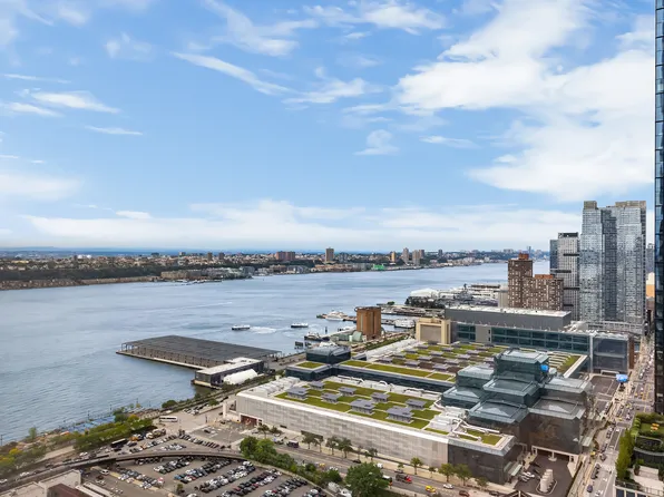 15 Hudson Yards image 6 of 21