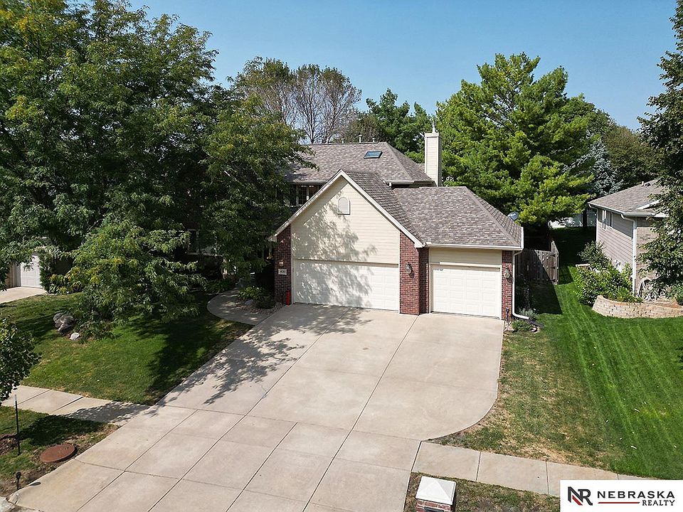 1st image of 4120 Birch Creek Dr