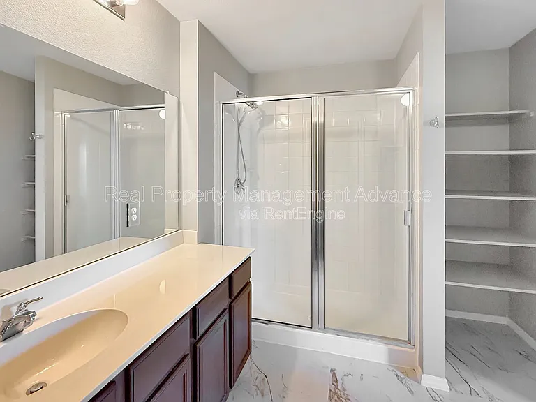1305 Savannah Ridge Dr — Photo 11