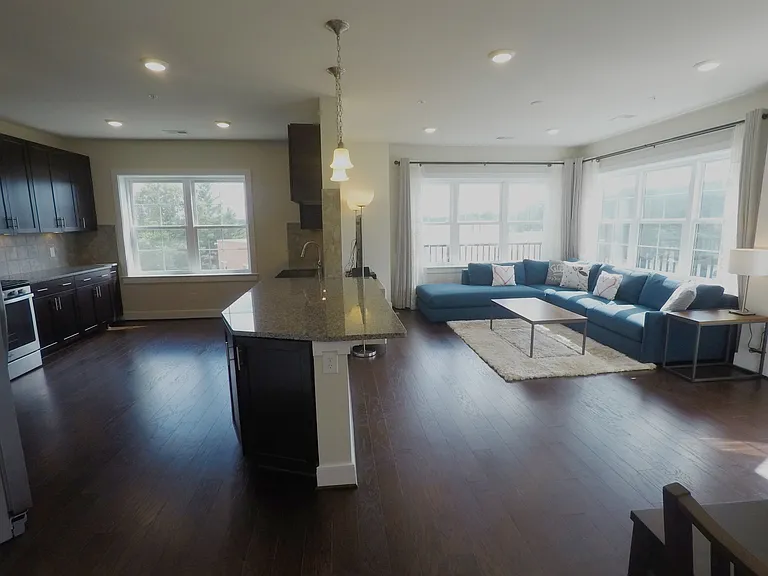9523 Bastille St #401 — Photo 7
